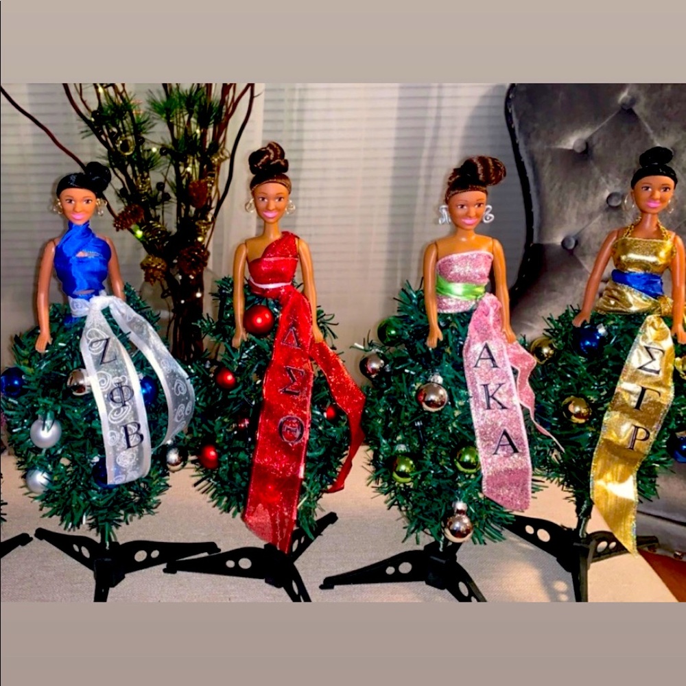 Holiday Diva Dolls!
